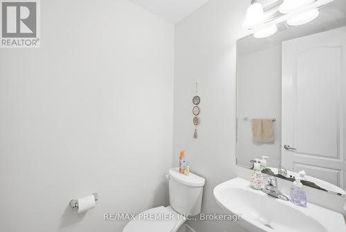 931 Penson Crescent, Milton, ON - Indoor Photo Showing Bathroom