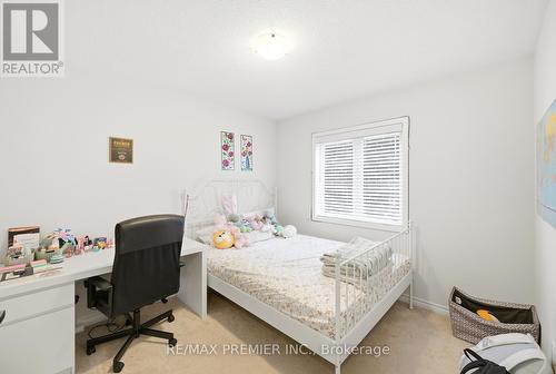 931 Penson Crescent, Milton, ON - Indoor Photo Showing Bedroom