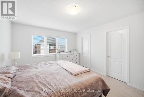 931 Penson Crescent, Milton, ON - Indoor Photo Showing Bedroom