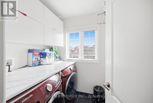 931 Penson Crescent, Milton, ON - Indoor Photo Showing Laundry Room