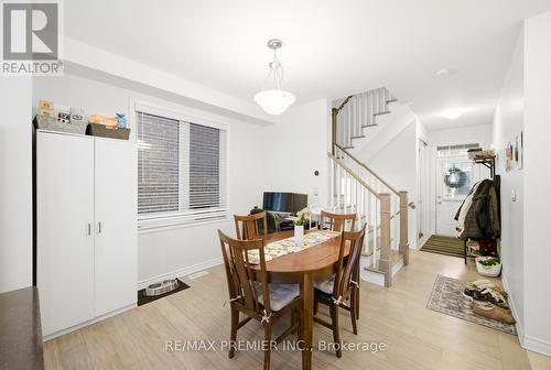 931 Penson Crescent, Milton, ON - Indoor Photo Showing Dining Room