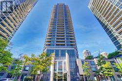 809 - 5 VALHALLA INN ROAD Toronto, ON M9B 0B1