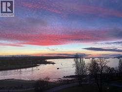 901 1311 BEACH AVENUE  Vancouver, BC V6E 1V6