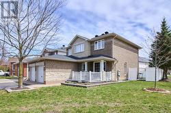 702 MUD CREEK CRESCENT  Ottawa, ON K1V 1W3
