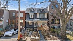 8 WOODLEE ROAD  Toronto, ON M4E 2R1