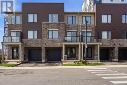 34 DRYDEN LANE  Hamilton, ON L8H 0B6