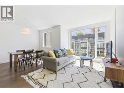 302 1516 ATLAS LANE  Vancouver, BC V6P 0E1