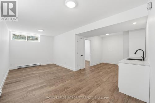 984 Watson Street, Ottawa, ON - Indoor Photo Showing Other Room