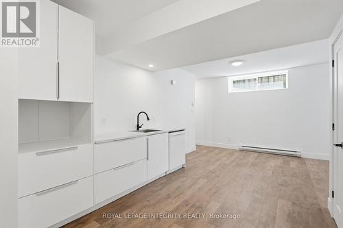 984 Watson Street, Ottawa, ON - Indoor