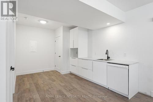 984 Watson Street, Ottawa, ON - Indoor Photo Showing Other Room