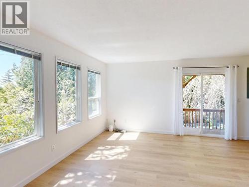 8098 Centennial Drive, Powell River, BC 