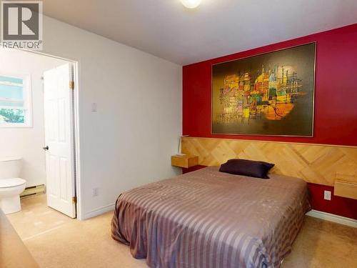 8098 Centennial Drive, Powell River, BC 