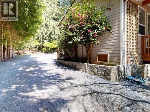 8098 Centennial Drive, Powell River, BC 