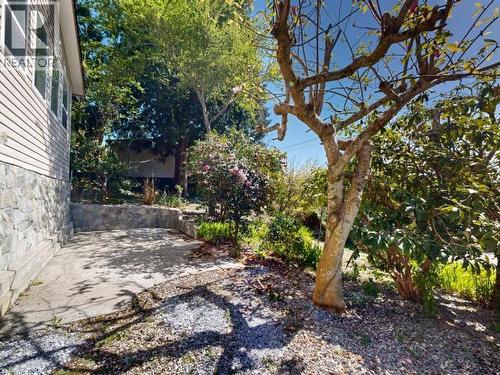 8098 Centennial Drive, Powell River, BC 