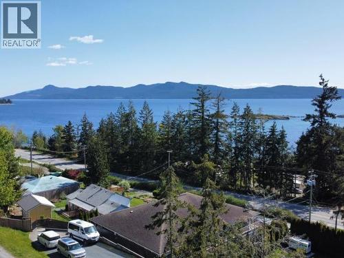 8098 Centennial Drive, Powell River, BC 
