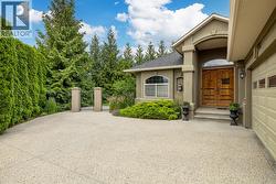 3103 THACKER Drive West Kelowna, BC V1Z 1X5