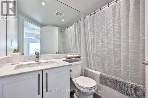 1905 - 125 Western Battery Rd Road, Toronto, ON - Indoor Photo Showing Bathroom
