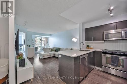 1905 - 125 Western Battery Rd Road, Toronto, ON - Indoor Photo Showing Kitchen
