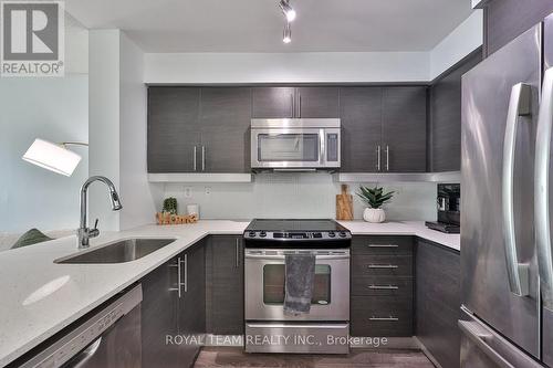 1905 - 125 Western Battery Rd Road, Toronto, ON - Indoor Photo Showing Kitchen With Upgraded Kitchen