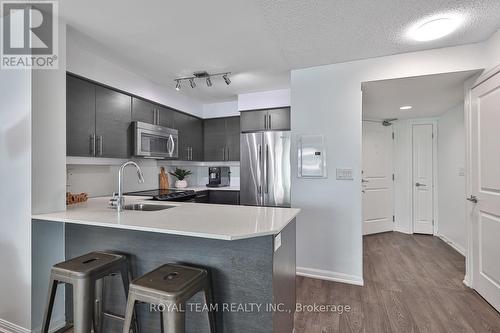 1905 - 125 Western Battery Rd Road, Toronto, ON - Indoor Photo Showing Kitchen With Upgraded Kitchen
