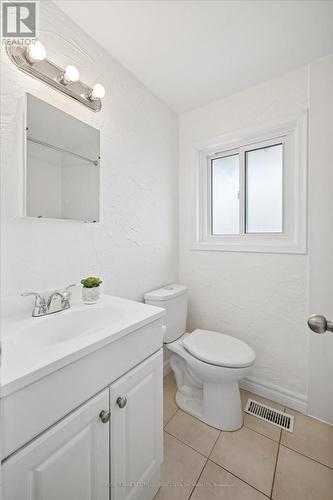 91 Wilfred Avenue, Kitchener, ON - Indoor Photo Showing Bathroom