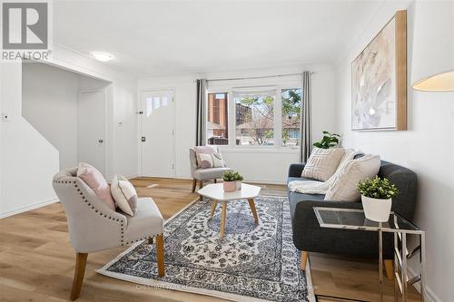91 Wilfred Avenue, Kitchener, ON - Indoor Photo Showing Living Room