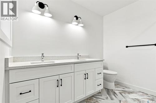 491 Traeger Close, Saskatoon, SK 