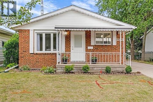 3233 AURORA DRIVE  Windsor, ON N8R 1Y9