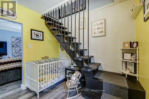 30 East 15Th Street, Hamilton, ON - Indoor Photo Showing Other Room