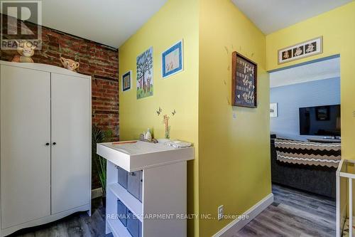 30 East 15Th Street, Hamilton, ON - Indoor Photo Showing Other Room