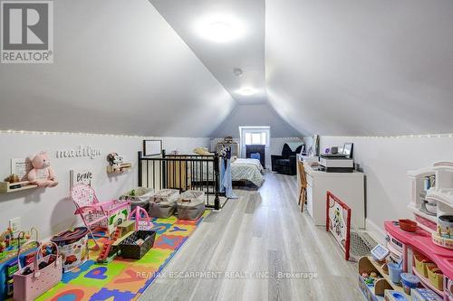30 East 15Th Street, Hamilton, ON - Indoor Photo Showing Other Room