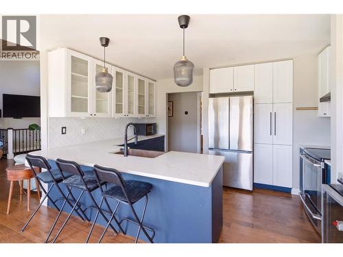 300 Scenic Drive, Coldstream, BC - Indoor Photo Showing Kitchen With Upgraded Kitchen