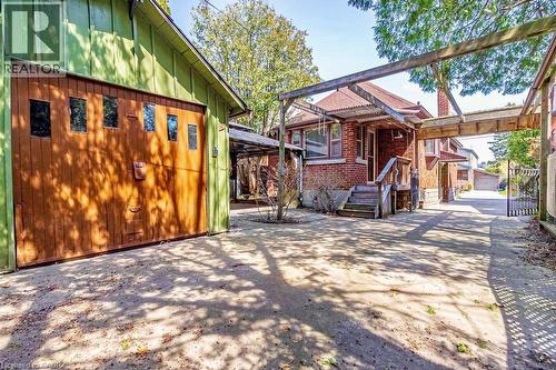 157 Longwood Road N, Hamilton, ON 