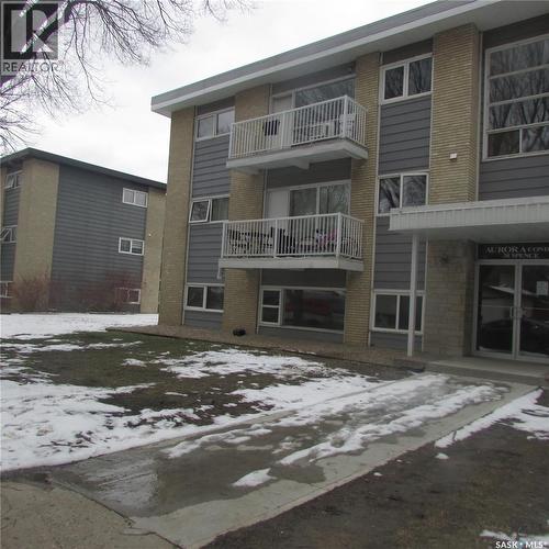 3 38 Spence Street, Regina, SK - Outdoor