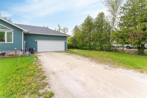 75 Third Street Se, Teulon, MB - Outdoor