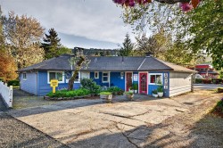 127 Rainbow Rd Salt Spring, BC V8K 2V5