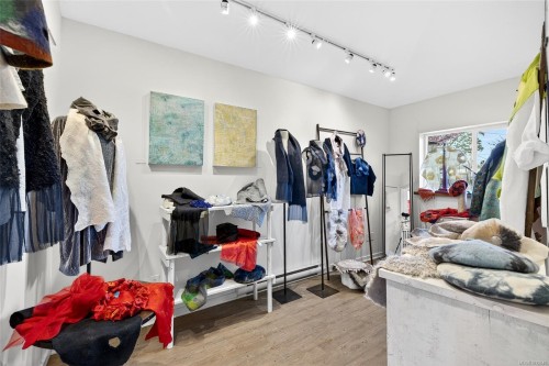 127 Rainbow Rd, Salt Spring, BC 