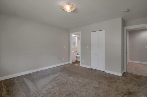 3965 Leeming Rd, Campbell River, BC 