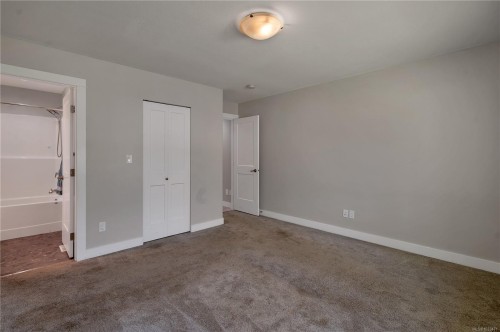 3965 Leeming Rd, Campbell River, BC 