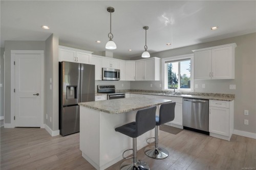 3965 Leeming Rd, Campbell River, BC 