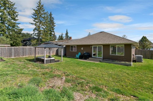 3965 Leeming Rd, Campbell River, BC 