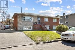 473 VERNON AVENUE  Ottawa, ON K1K 1A8