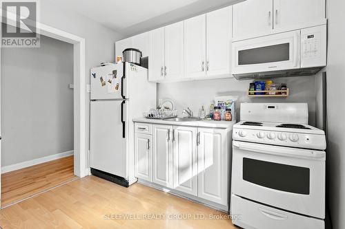 473 Vernon Avenue, Ottawa, ON - Indoor Photo Showing Kitchen