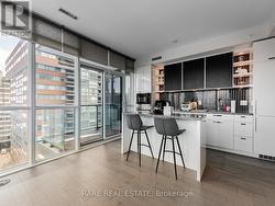 803 - 32 DAVENPORT ROAD Toronto, ON M5R 0B5