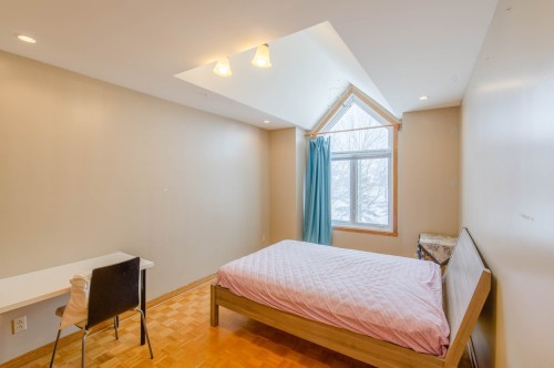 Bedroom - 9105 Crois. Rimouski, Brossard, QC - Indoor Photo Showing Bedroom