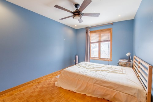 Bedroom - 9105 Crois. Rimouski, Brossard, QC - Indoor Photo Showing Bedroom