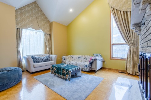 Living Room - 9105 Crois. Rimouski, Brossard, QC - Indoor