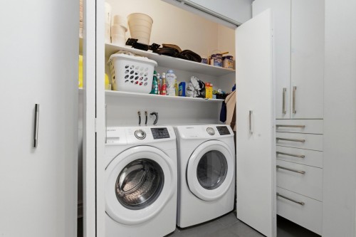 Salle de lavage - 304-6725 Boul. St-Laurent, Montréal (Rosemont/La Petite-Patrie), QC - Indoor Photo Showing Laundry Room