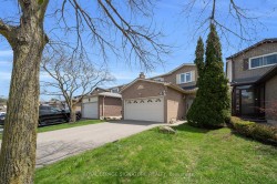 3158 Harris Crescent  Mississauga, ON L5N 4Y5