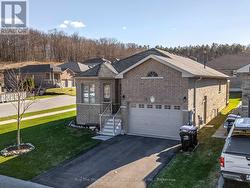 27 BEAUSOLEIL DRIVE Penetanguishene, ON L9M 0V7